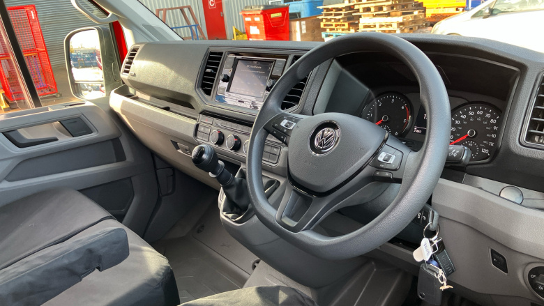 Volkswagen Crafter Cr35 Mwb Diesel 2.0 TDI 177PS Commerce Plus High Roof Van